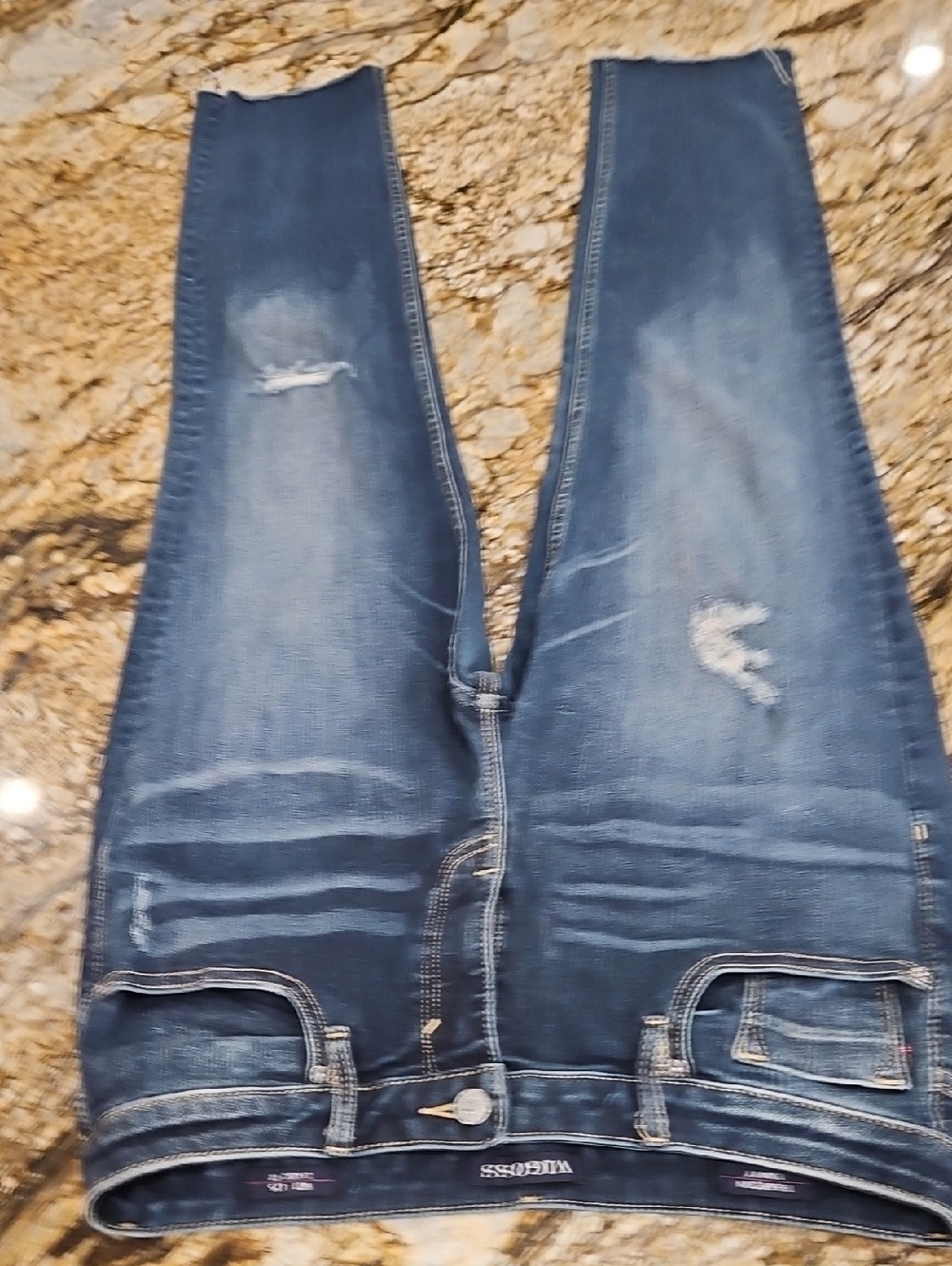 Vigoss VTG Women's Distressed Blue Jeans. Size 31. Inseam 26" Rise 8"